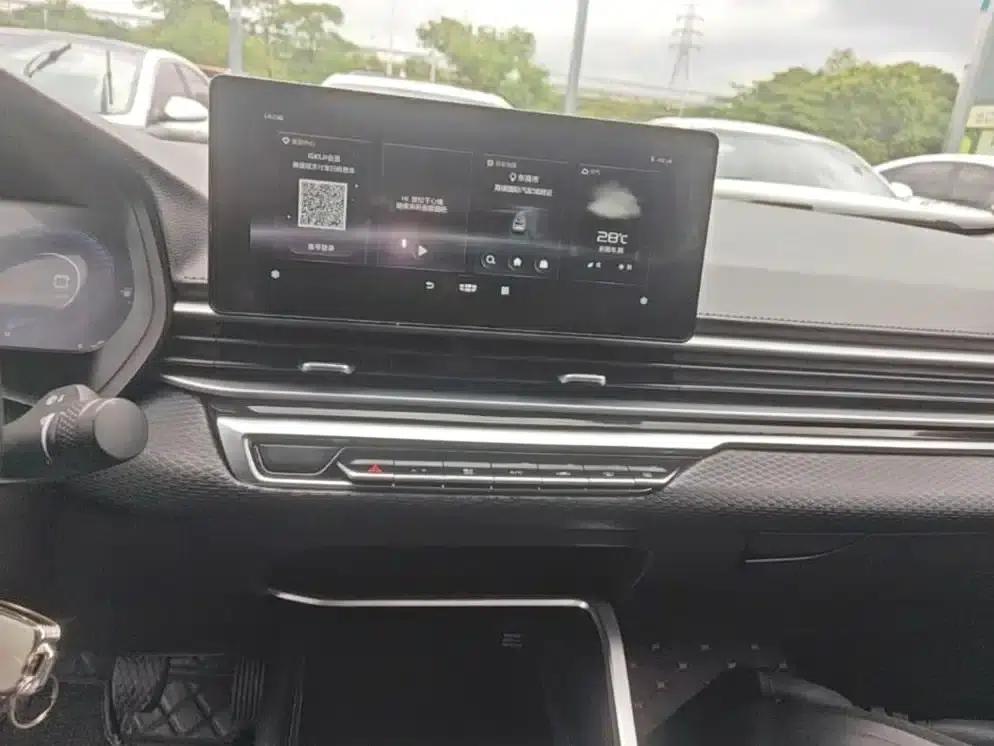 Geely Emgrand 2022 Generation 4 1.5L Manual Deluxe — миниатюра 17