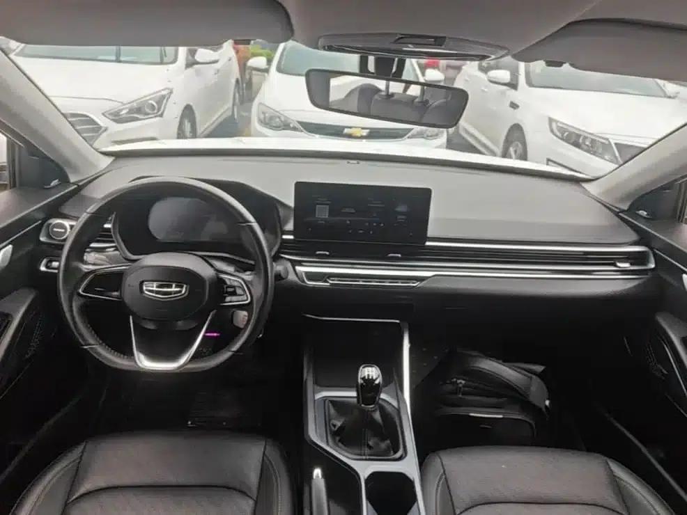 Geely Emgrand 2022 Generation 4 1.5L Manual Deluxe — миниатюра 20