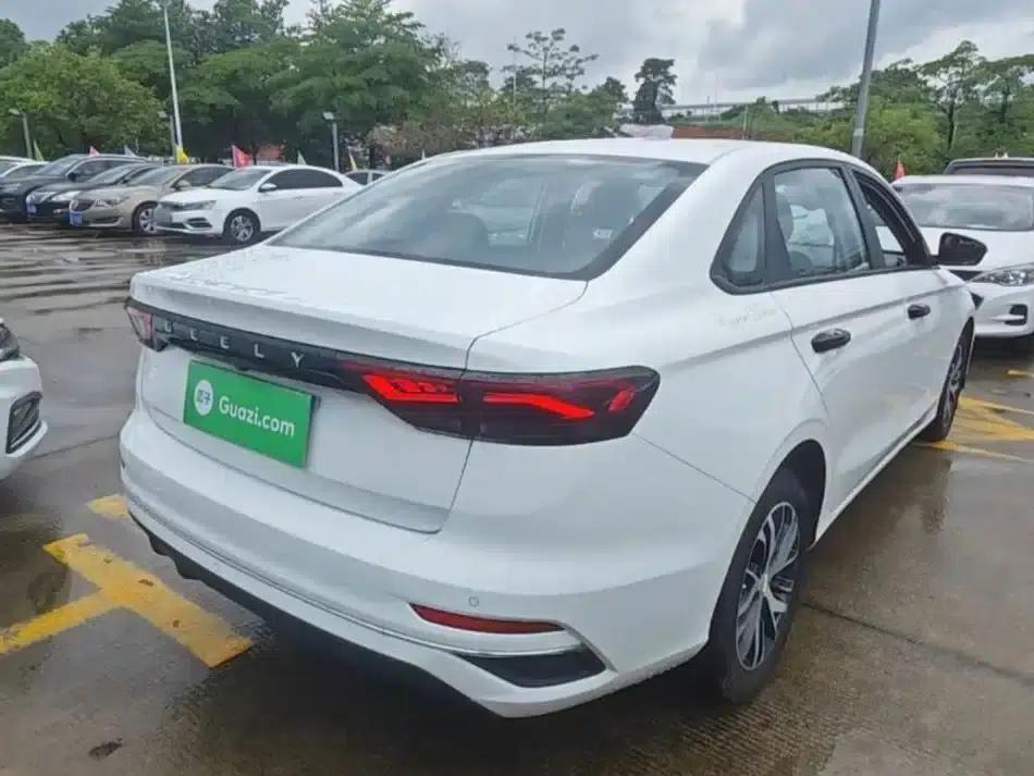 Geely Emgrand 2022 Generation 4 1.5L Manual Deluxe — миниатюра 10