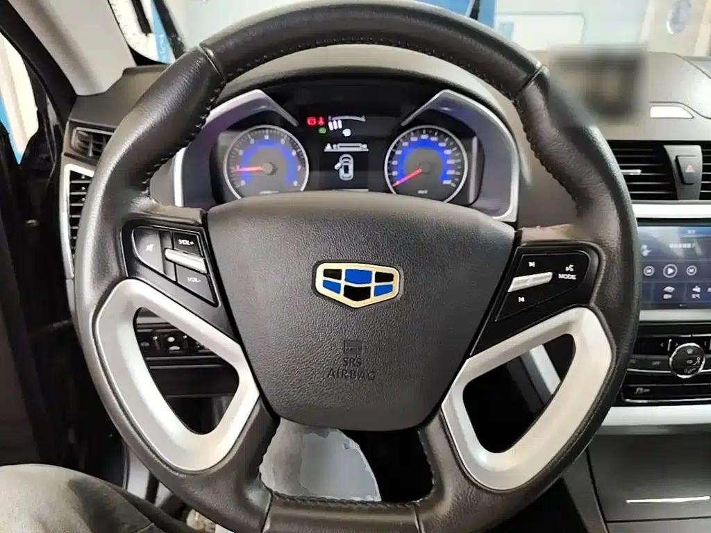 Geely Emgrand 2015 Sedan 1.3T Manual Upgrade Edition — миниатюра 11