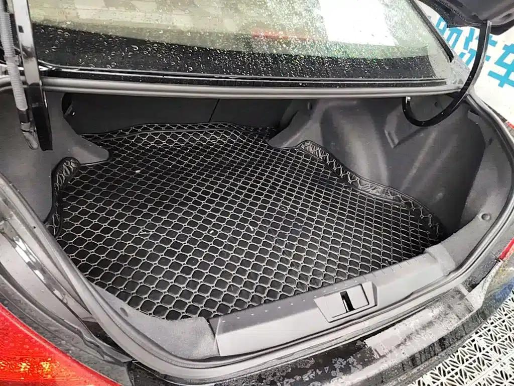 Geely Emgrand 2015 Sedan 1.3T Manual Upgrade Edition — миниатюра 19