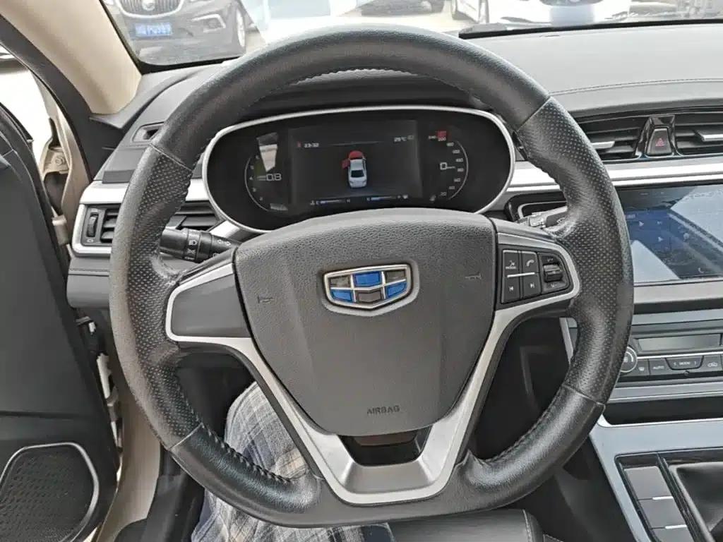 Geely Emgrand 2018 1.5L Manual Upward Connected Edition — миниатюра 11