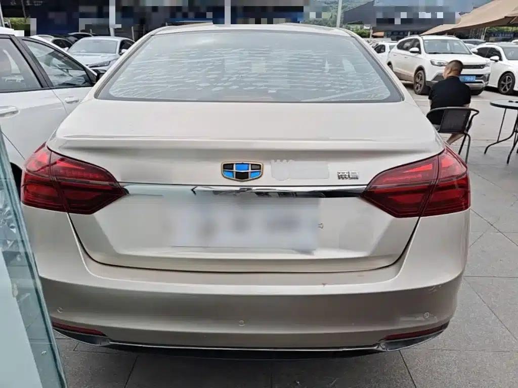 Geely Emgrand 2018 1.5L Manual Upward Connected Edition — миниатюра 6