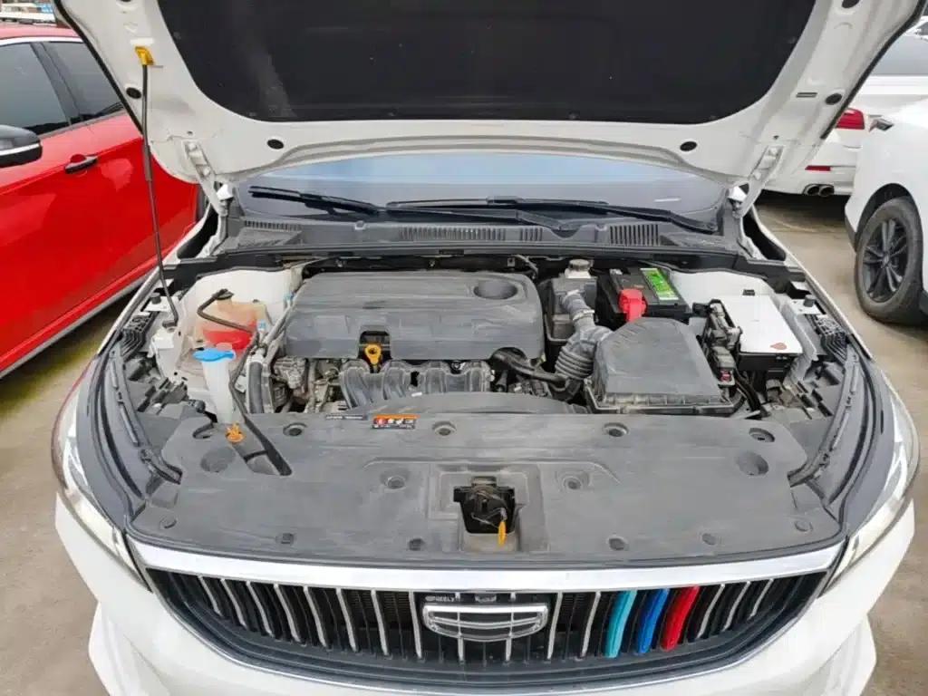 Geely Emgrand 2022 4th Generation 1.5L CVT Flagship Edition — миниатюра 11