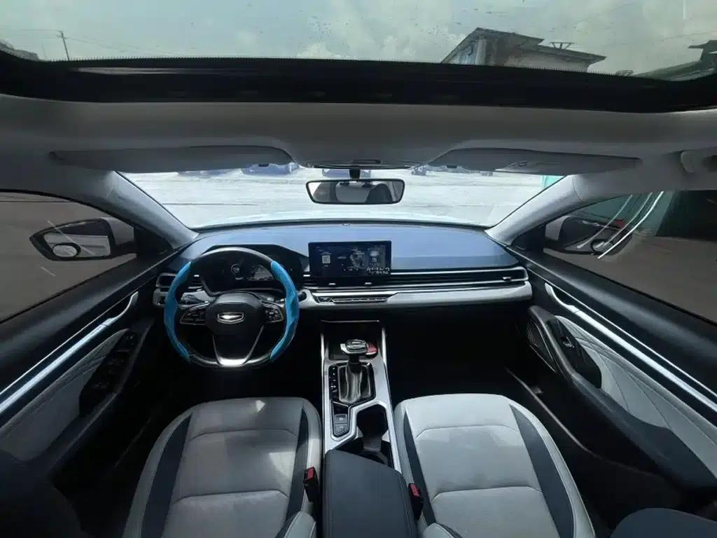 Geely Emgrand 2022 4th Generation 1.5L CVT Flagship Edition — миниатюра 16