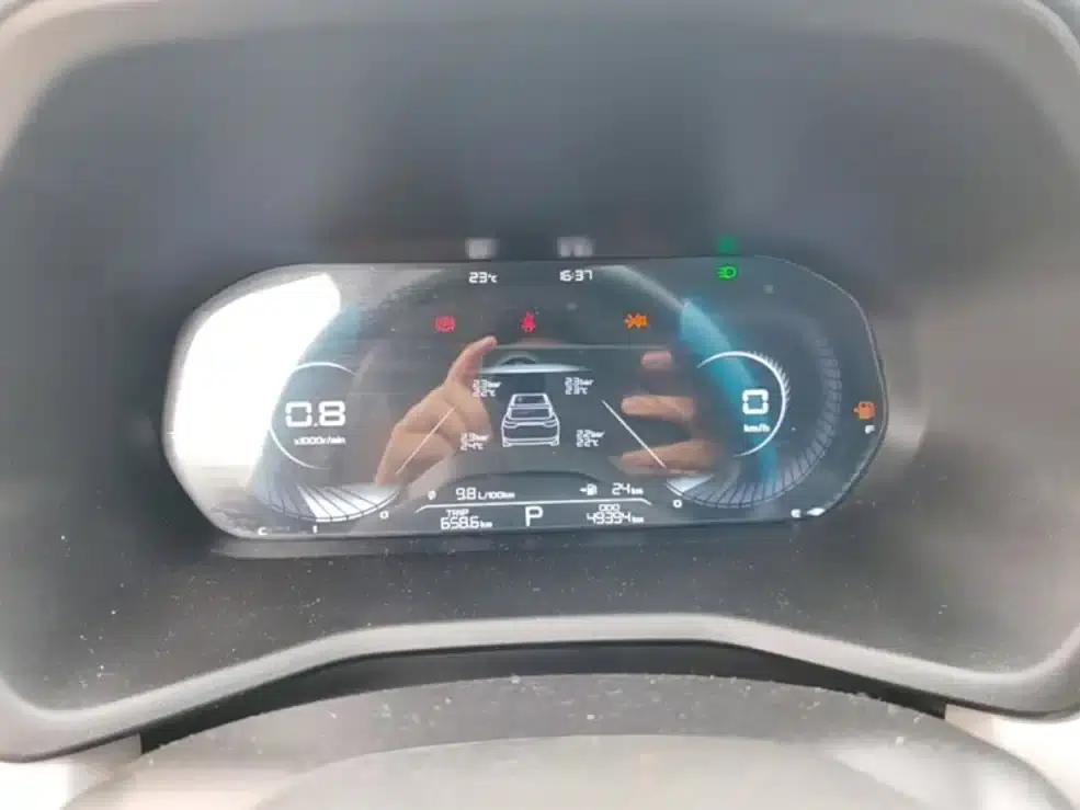 Geely Emgrand 2022 4th Generation 1.5L CVT Flagship Edition — миниатюра 5