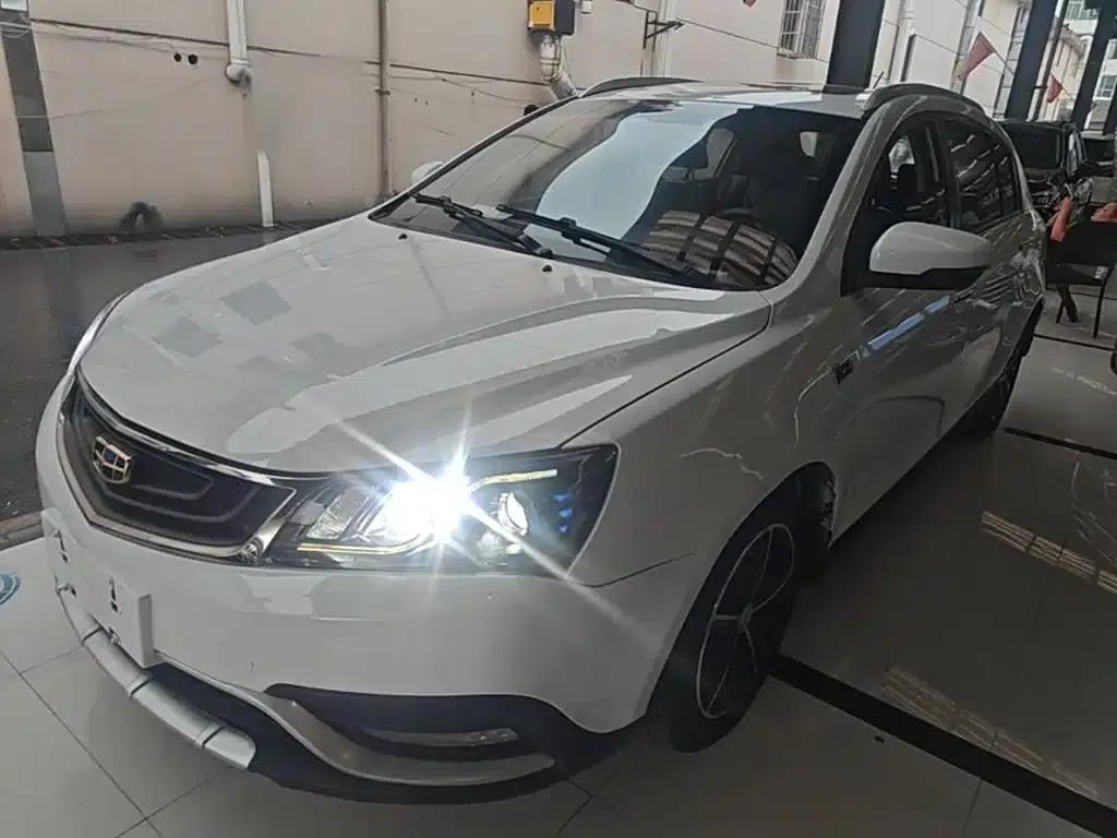 Geely Emgrand 2017 Hatchback RS Million Edition 1.5L CVT Upward Version — миниатюра 2