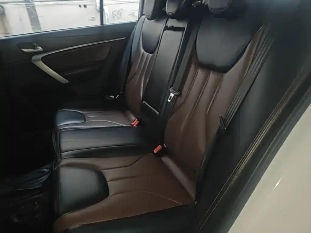 Geely Emgrand 2017 Hatchback RS Million Edition 1.5L CVT Upward Version — миниатюра 17