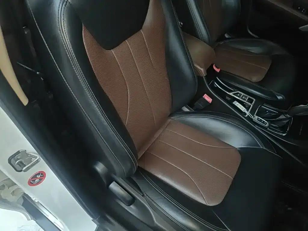 Geely Emgrand 2017 Hatchback RS Million Edition 1.5L CVT Upward Version — миниатюра 25