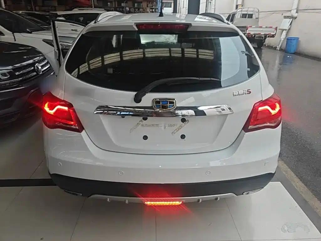Geely Emgrand 2017 Hatchback RS Million Edition 1.5L CVT Upward Version — миниатюра 6