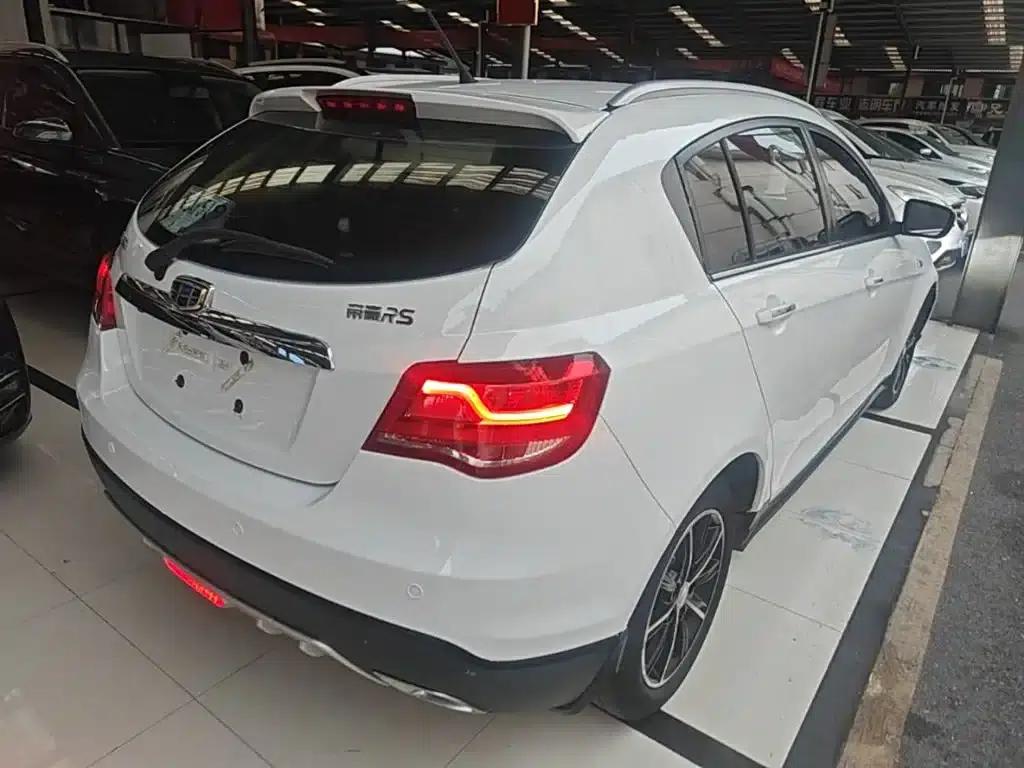 Geely Emgrand 2017 Hatchback RS Million Edition 1.5L CVT Upward Version — миниатюра 7