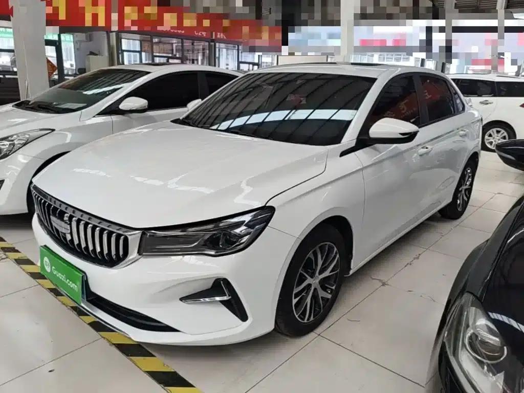 Geely Emgrand 2025 4th Generation 1.5L CVT Dragon Edition — миниатюра 1