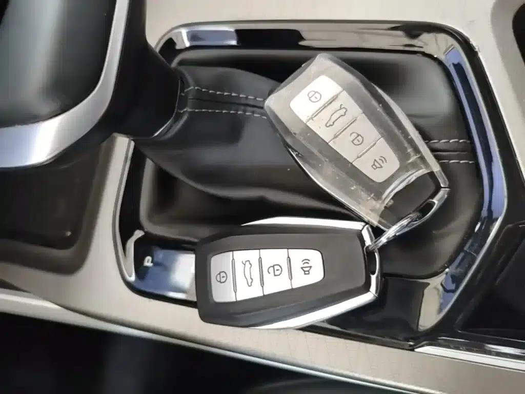 Geely Emgrand 2025 4th Generation 1.5L CVT Dragon Edition — миниатюра 9