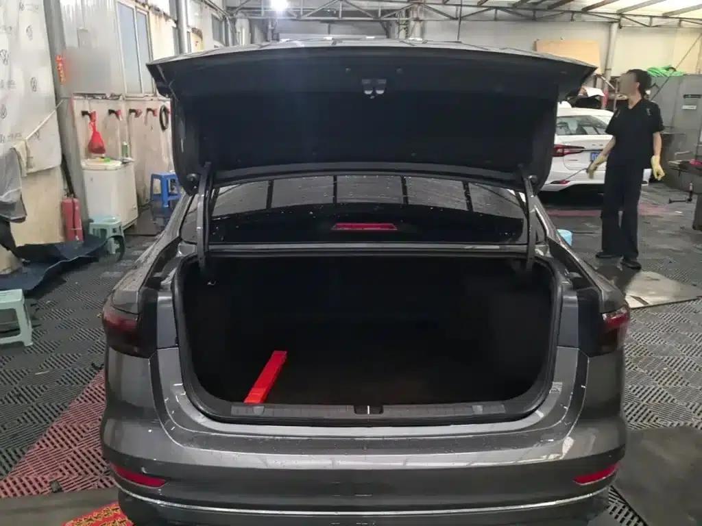 Geely Emgrand 2023 4th Generation Champion Edition 1.5L CVT Luxury — миниатюра 19
