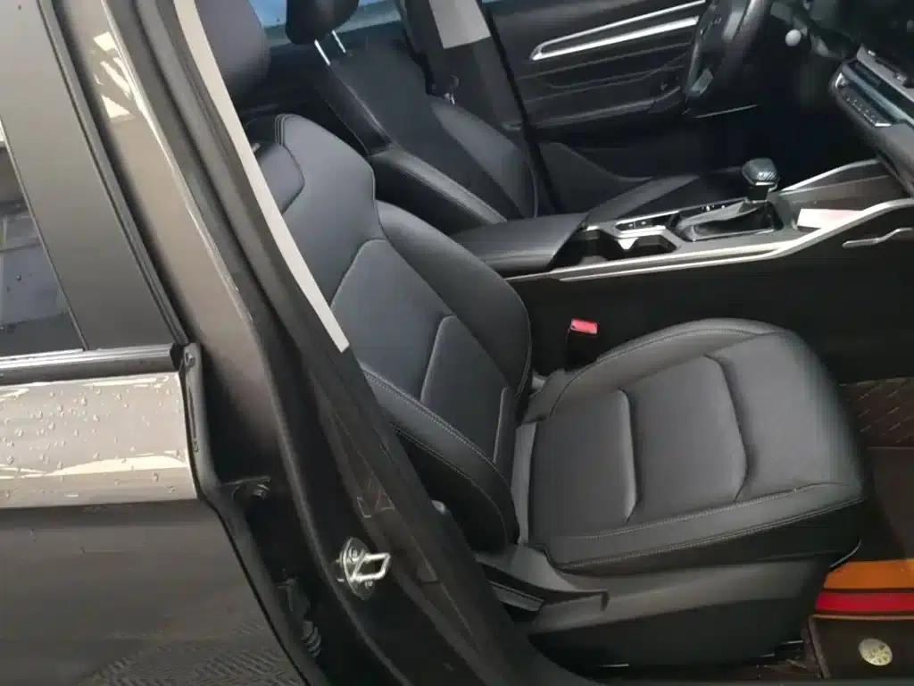 Geely Emgrand 2023 4th Generation Champion Edition 1.5L CVT Luxury — миниатюра 25