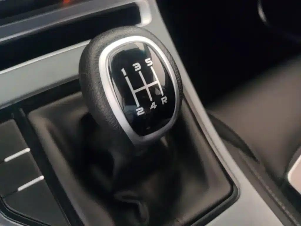 Geely Emgrand 2019 Leading Edition 1.5L Manual Upward Connected Model (China VI Emission Standard) — миниатюра 14