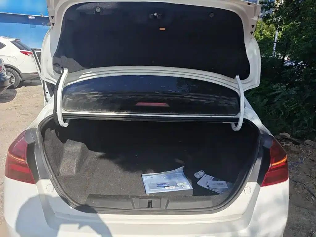 Geely Emgrand 2019 Leading Edition 1.5L Manual Upward Asian Games Edition (National VI Emission Standard) — миниатюра 19