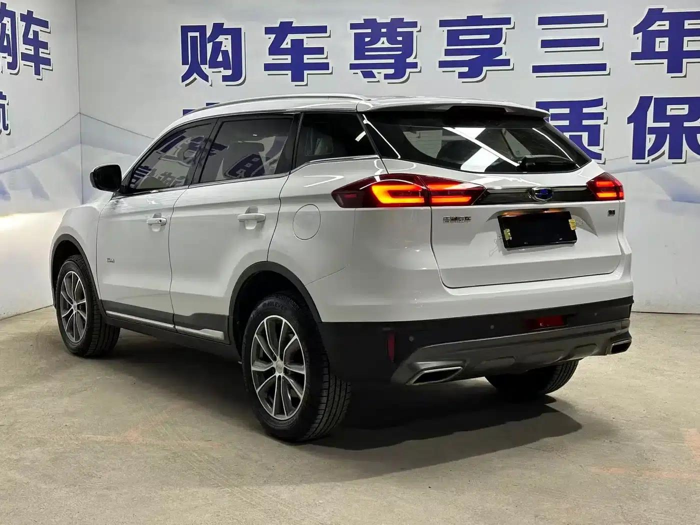 Geely Boyue 2018 1.8TD Automatic 2WD Intelligent Connected 4G Edition — миниатюра 4