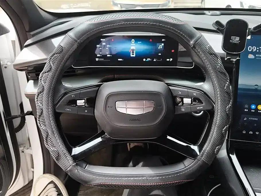 Geely Boyue 2024 1.5TD Dragon Edition — миниатюра 15