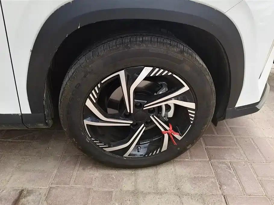 Geely Boyue 2024 1.5TD Dragon Edition — миниатюра 6