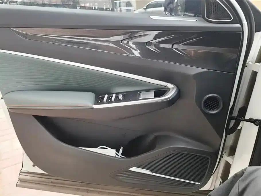 Geely Boyue 2024 1.5TD Dragon Edition — миниатюра 7