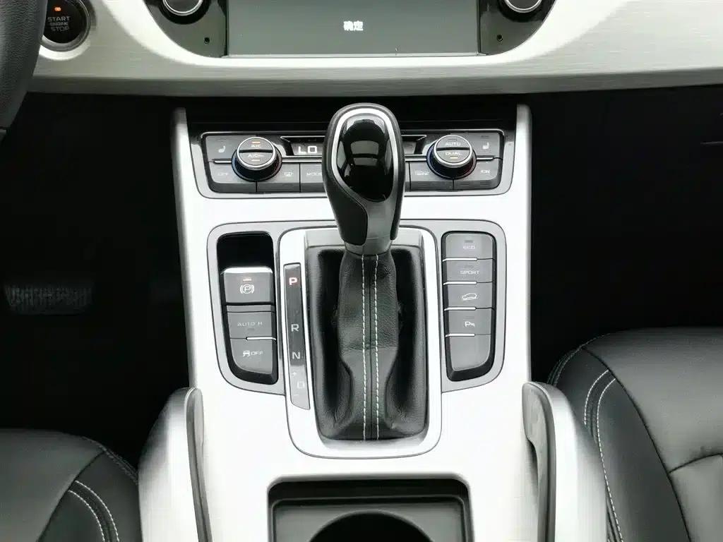 Geely Boyue 2018 1.8TD Automatic 2WD Intelligent Connected 4G Edition — миниатюра 13