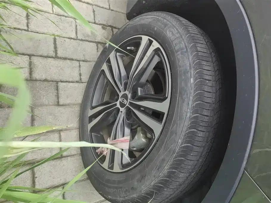 Geely Boyue 2022 1.8TD DCT Smart Edition — миниатюра 6