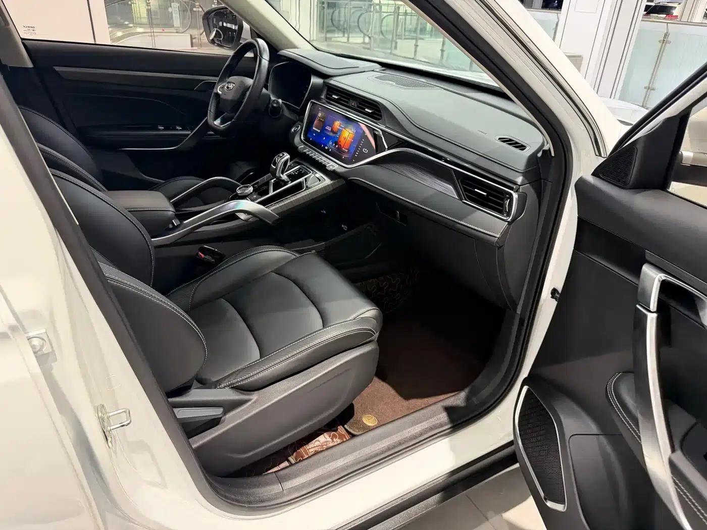 Geely Boyue 2020 1.8TD DCT 2WD Intelligent Connected 4G Edition — миниатюра 7