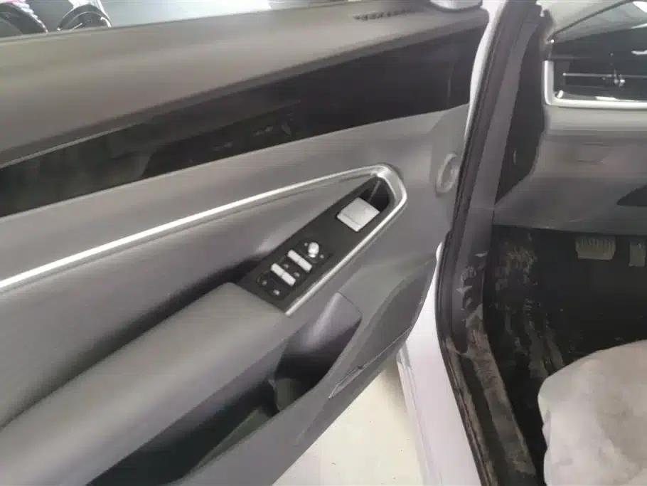 Geely Boyue 2026 1.5TD - Aspirational — миниатюра 7