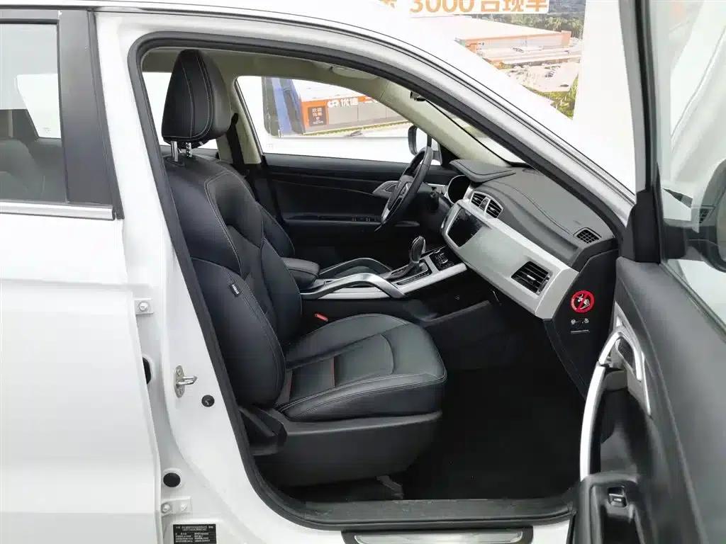 Geely Boyue 2018 1.8TD Automatic 2WD Smart 4G Connected Edition — миниатюра 23