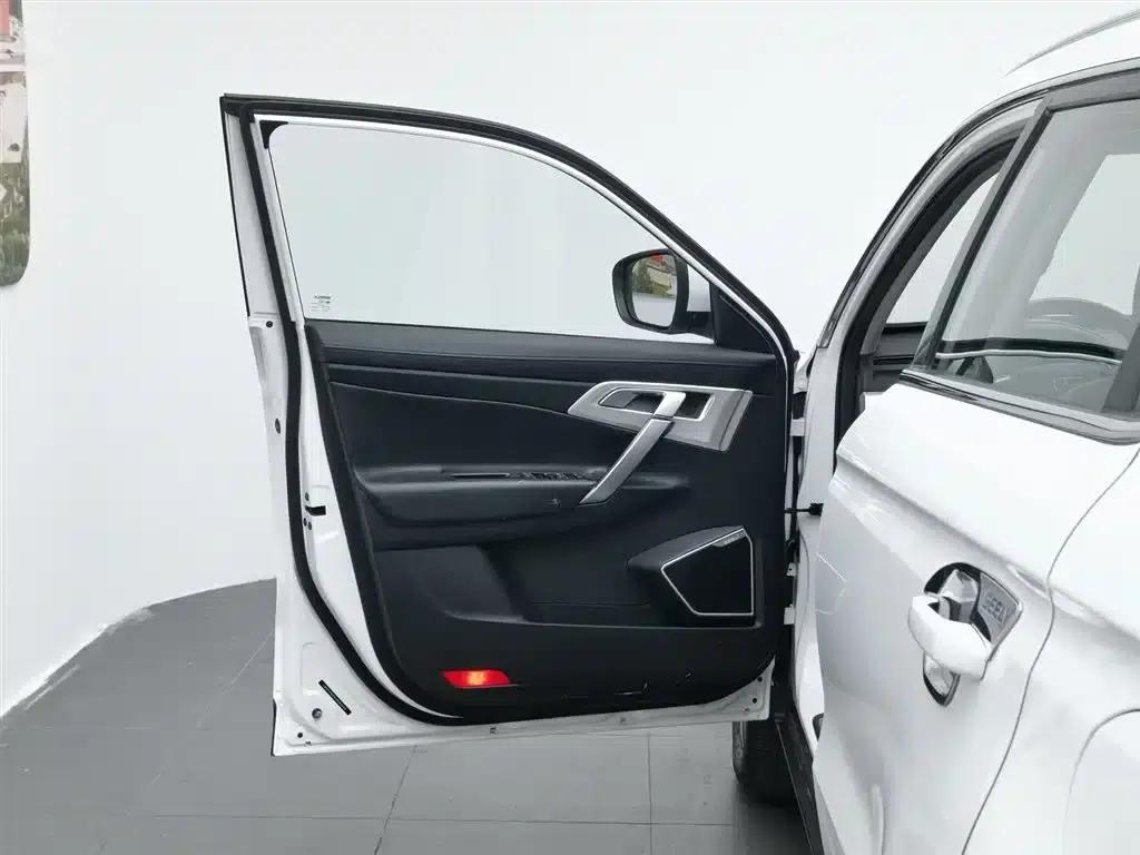 Geely Boyue 2018 1.8TD Automatic 2WD Smart 4G Connected Edition — миниатюра 8