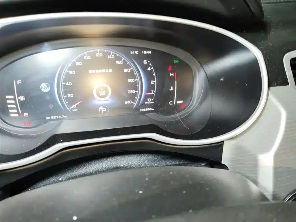 Geely Boyue 2018 1.8TD Automatic AWD Smart Supreme 4G Connected Edition — миниатюра 8