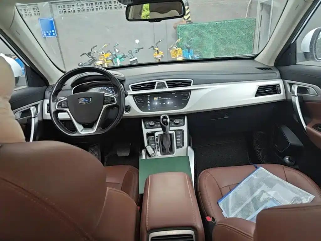 Geely Boyue 2018 1.8TD Automatic 2WD Smart Supreme Edition 4G Connected Version — миниатюра 10