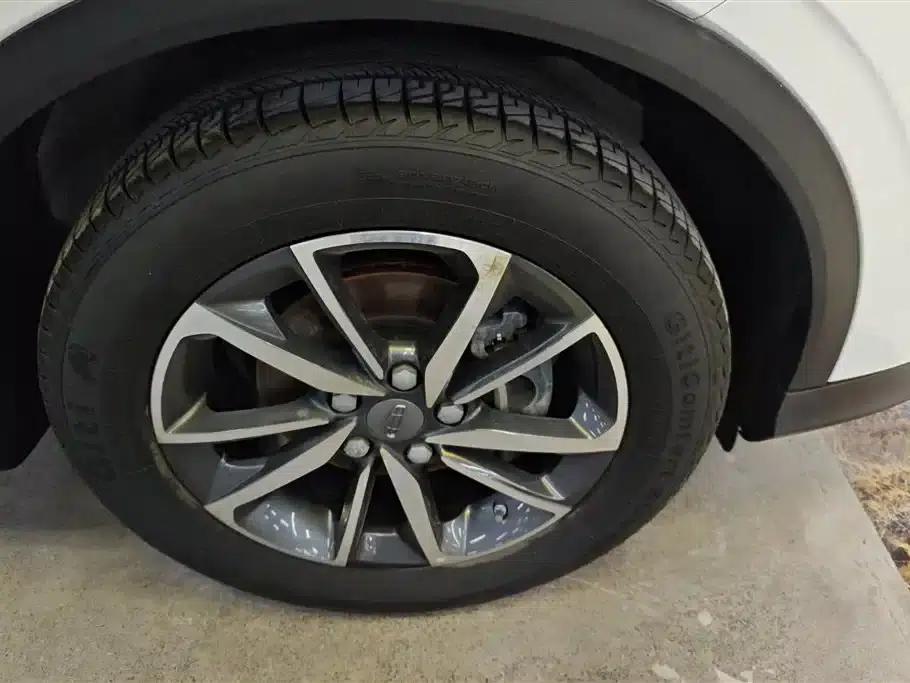 Geely Binyue 2020 Facelift 240T DCT Hunter — миниатюра 6