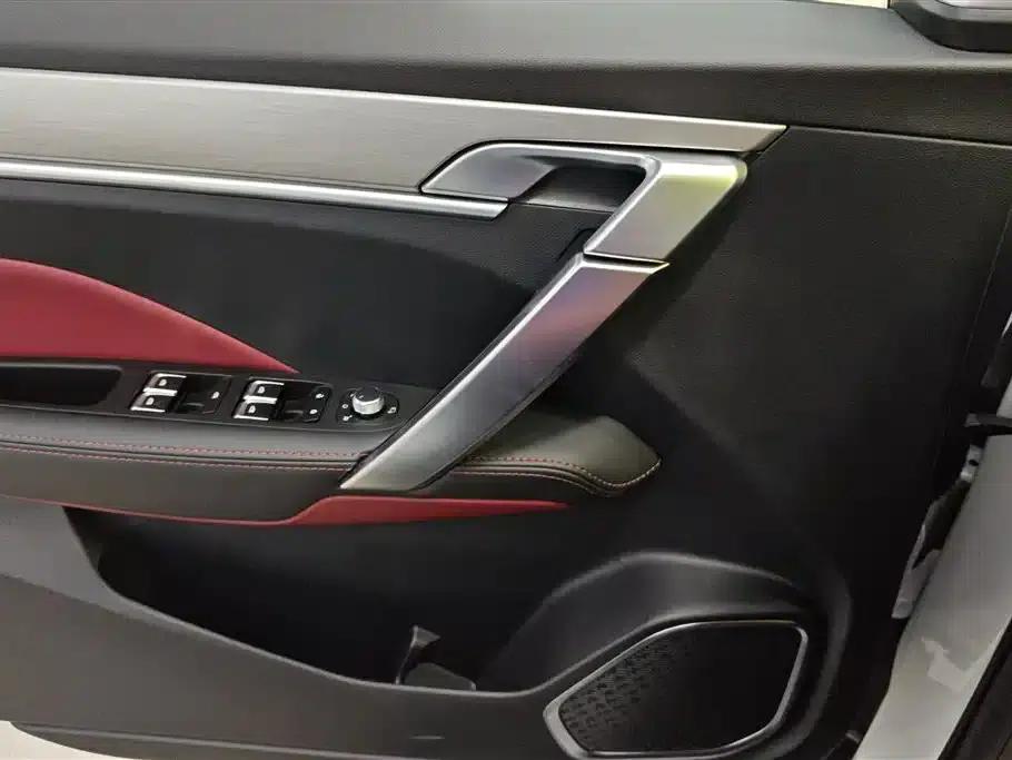Geely Binyue 2020 Facelift 240T DCT Hunter — миниатюра 7