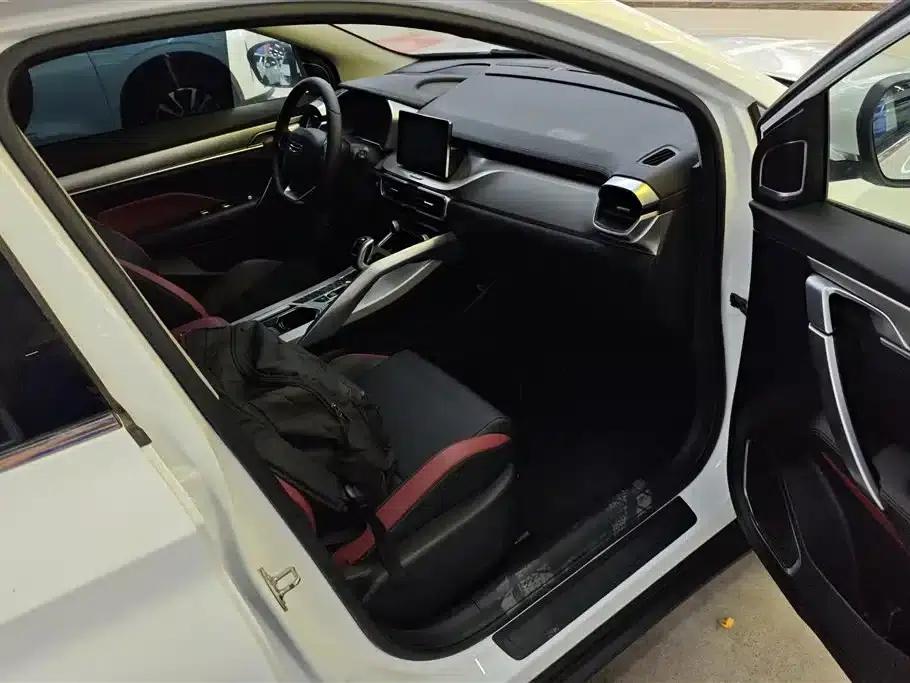 Geely Binyue 2020 Facelift 240T DCT Hunter — миниатюра 8