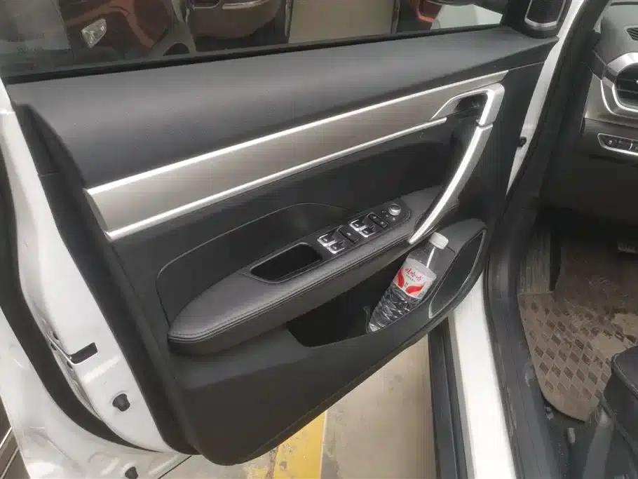 Geely Binyue 2025 1.5L CVT Super Power — миниатюра 7