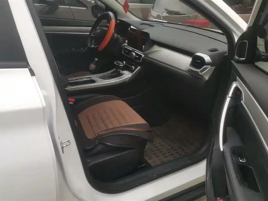 Geely Binyue 2025 1.5L CVT Super Power — миниатюра 8