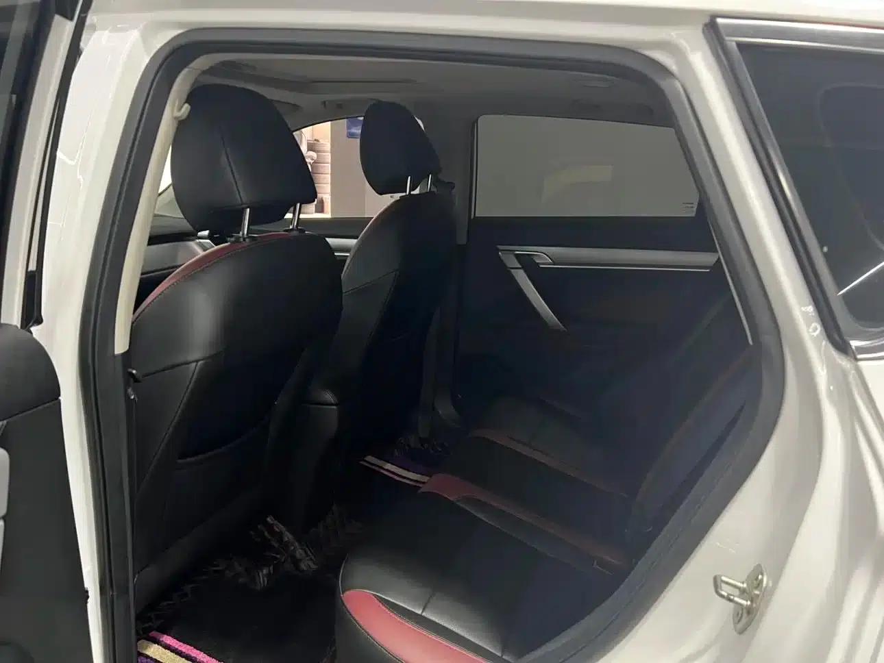 Geely Binyue 2021 1.4T Manual Gold Edition — миниатюра 8