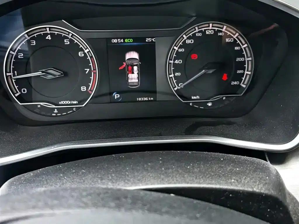 Geely Binyue 2020 PRO 240T DCT Hunter — миниатюра 9