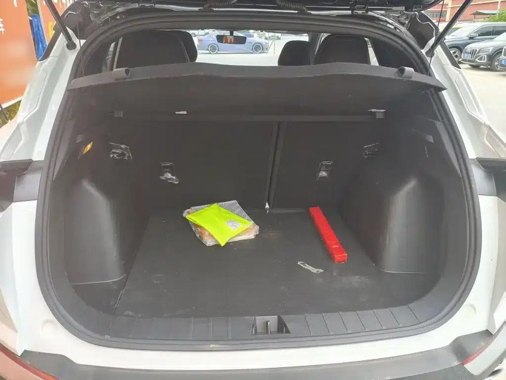 Geely Binyue 2025 Model Binyue L 1.5TD DCT Star Diamond — миниатюра 19
