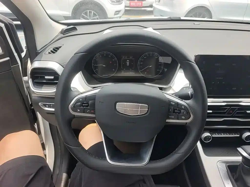 Geely Binyue 2025 1.5L CVT Super Power — миниатюра 11