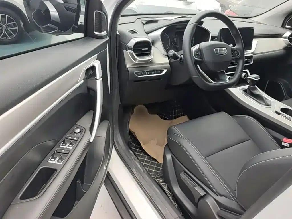Geely Binyue 2025 1.5L CVT Super Power — миниатюра 16