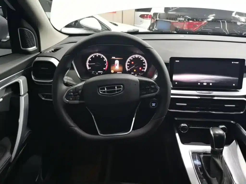 Geely Binyue 2020 PRO 240T DCT Hunter — миниатюра 11