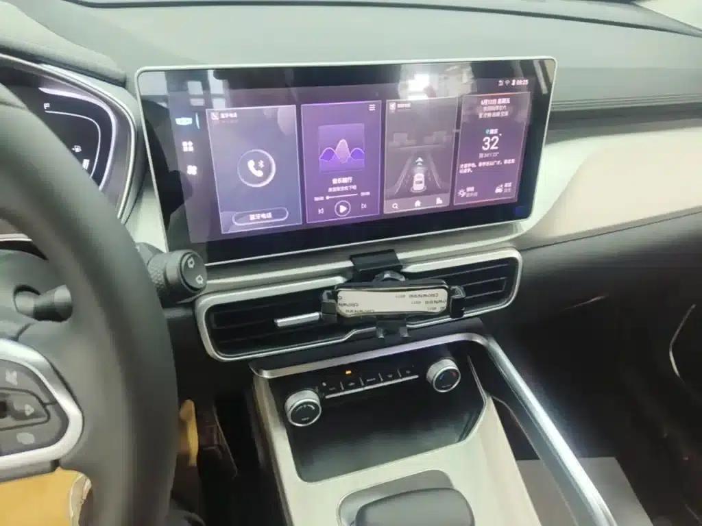 Geely Binyue 2023 1.5T DCT Diamond Edition — миниатюра 13