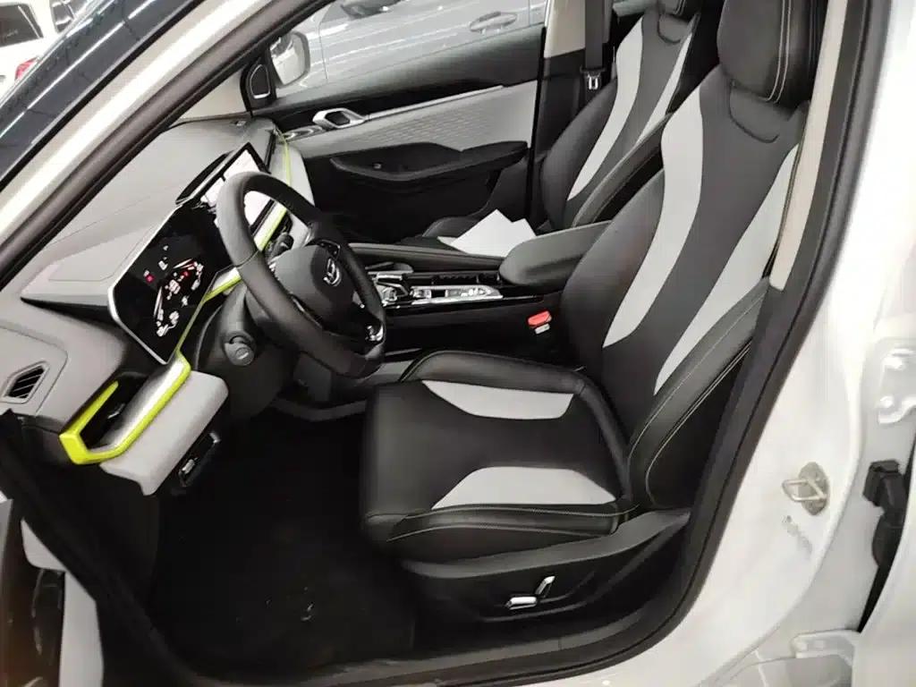 Geely Binyue 2023 Model: Binyue COOL 1.5TD DCT Champion Edition — миниатюра 15