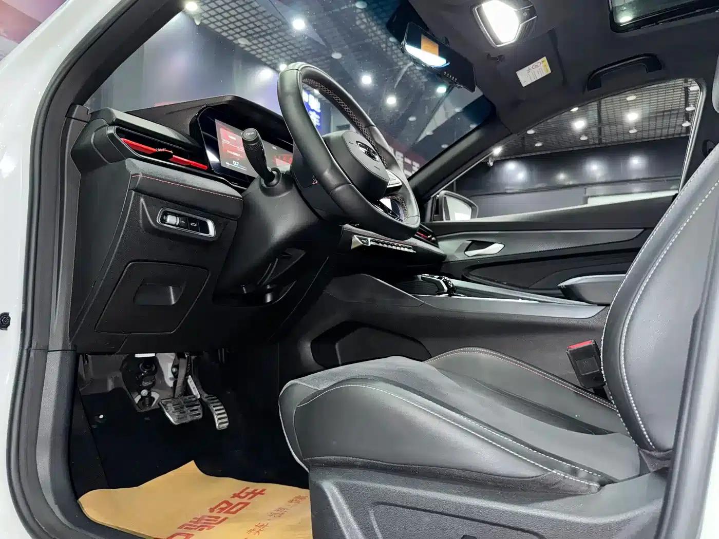 Binrui 2022 Model Binrui COOL 1.5T DCT Electric Edition — миниатюра 17