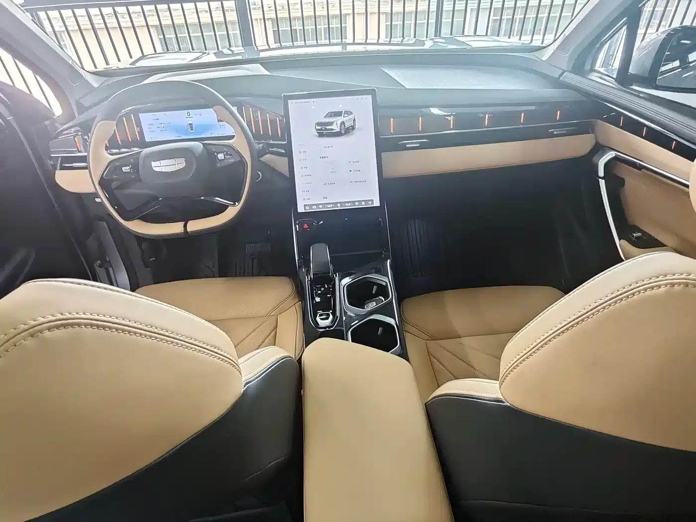 Geely Boyue L 2024 1.5TD DCT Premium Edition — миниатюра 11