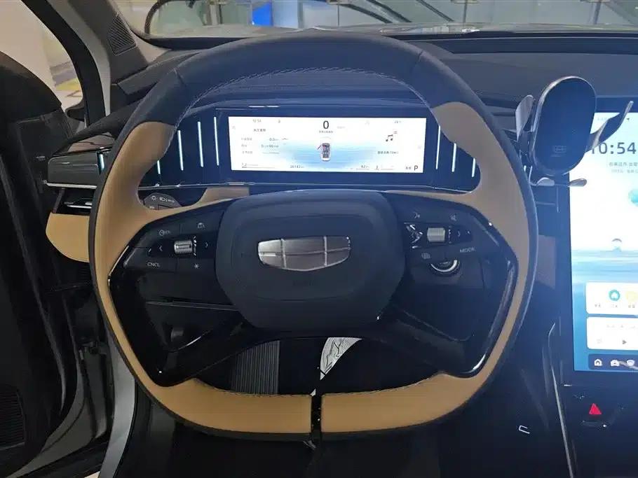 Geely Boyue L 2024 1.5TD DCT Dragon Edition — миниатюра 15
