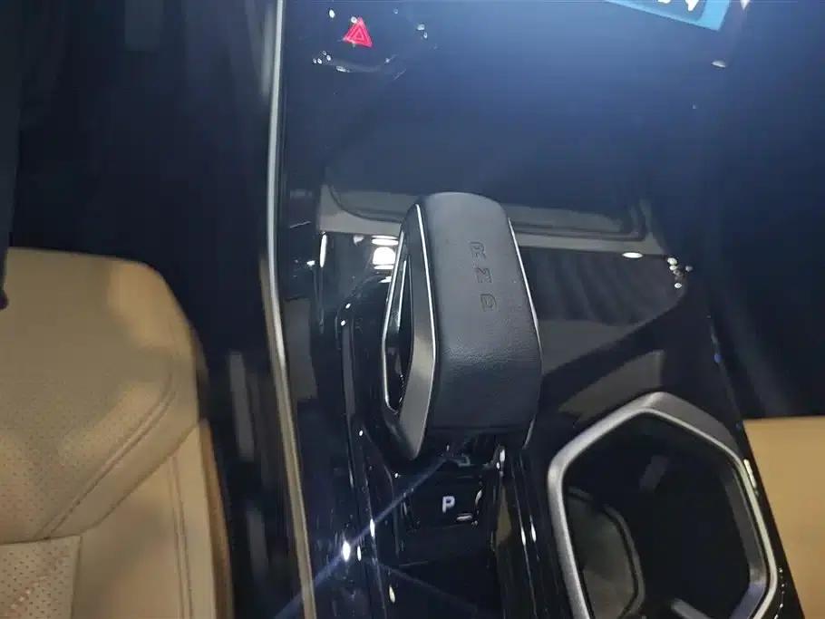 Geely Boyue L 2024 1.5TD DCT Dragon Edition — миниатюра 16